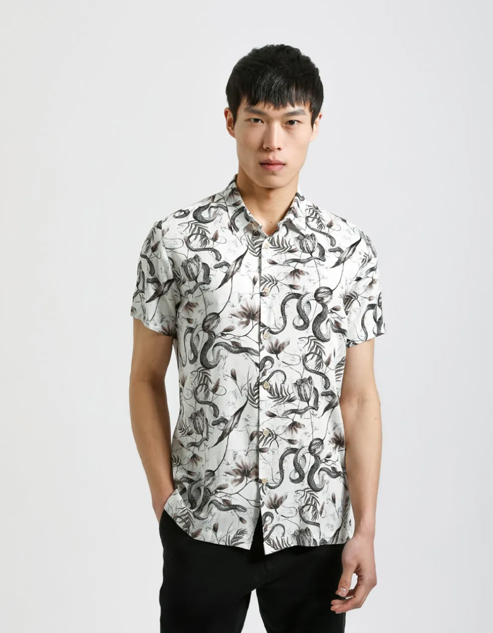 Camicia mezza manica fantasia 100% viscosa