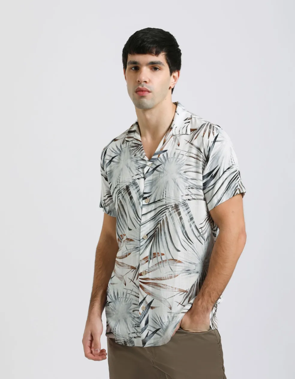 Camicia mezza manica fantasia 100% viscosa