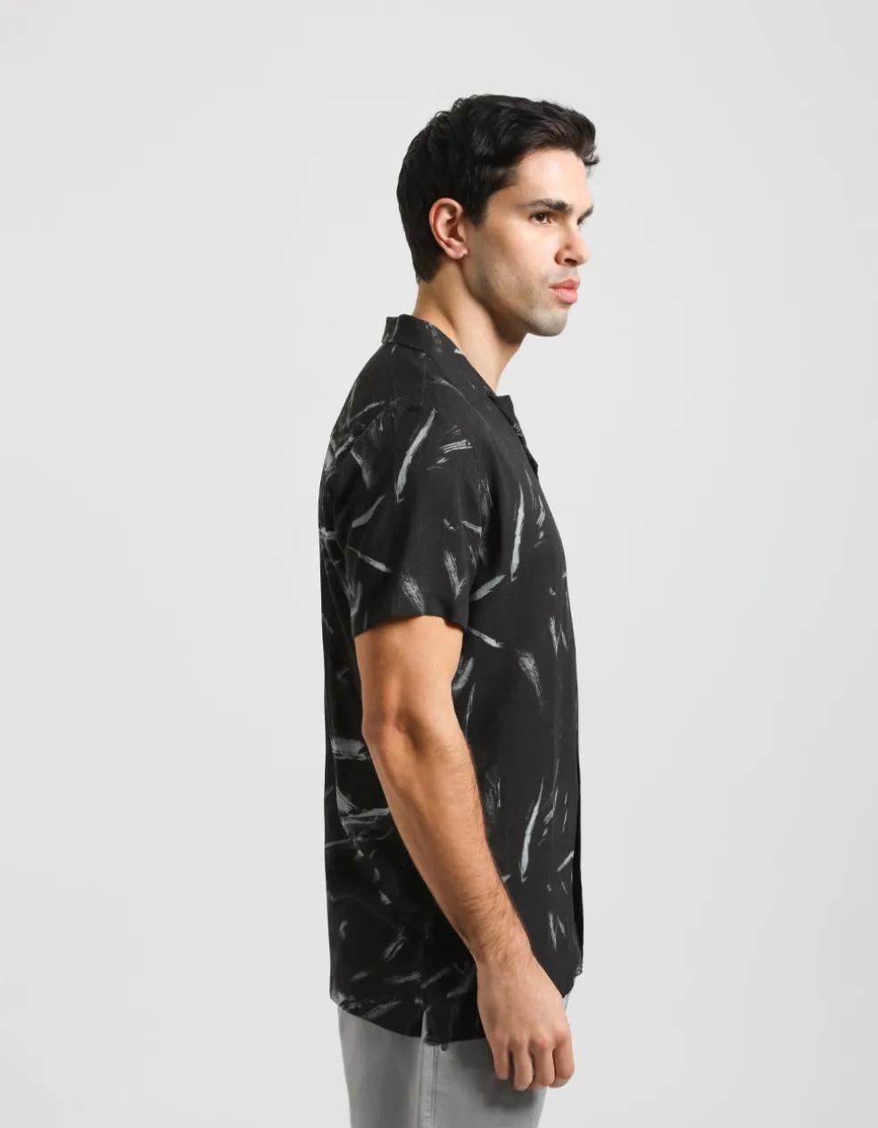 Camicia mezza manica fantasia 100% viscosa