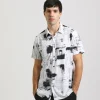 Camicia mezza manica in tessuto elastico con fantasia