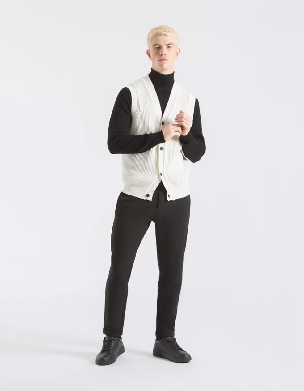 Gilet in viscosa con bottoni