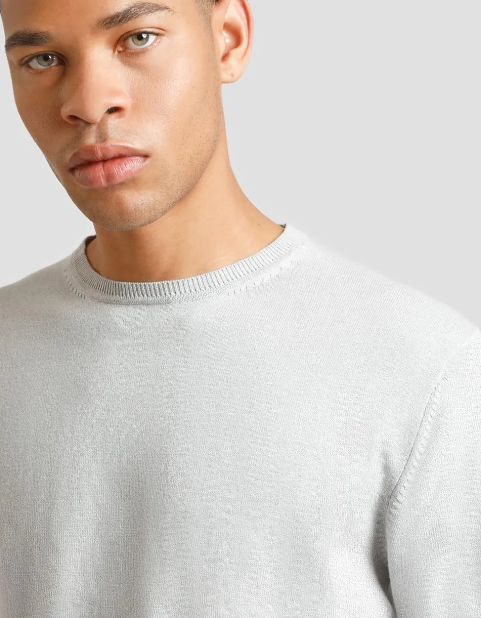 Maglia girocollo tinta unita