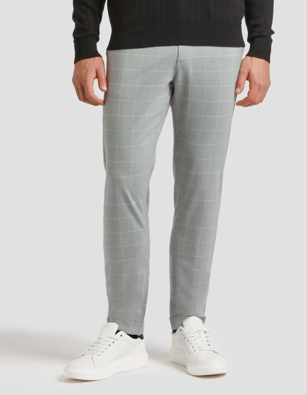 Pantaloni chino con fantasia a quadri