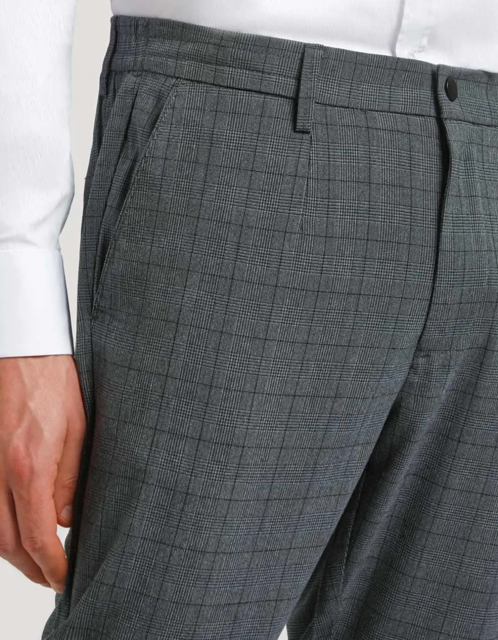 Pantaloni chino con fantasia a quadri