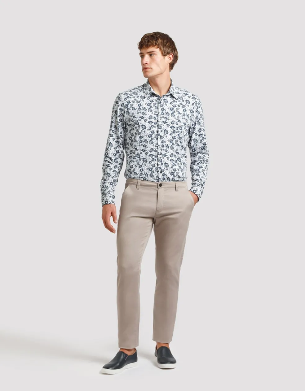 Pantaloni chino in cotone