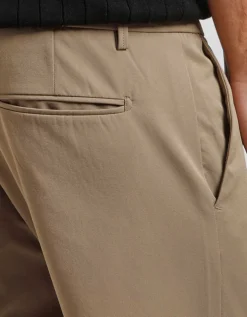 Pantaloni chino in nylon