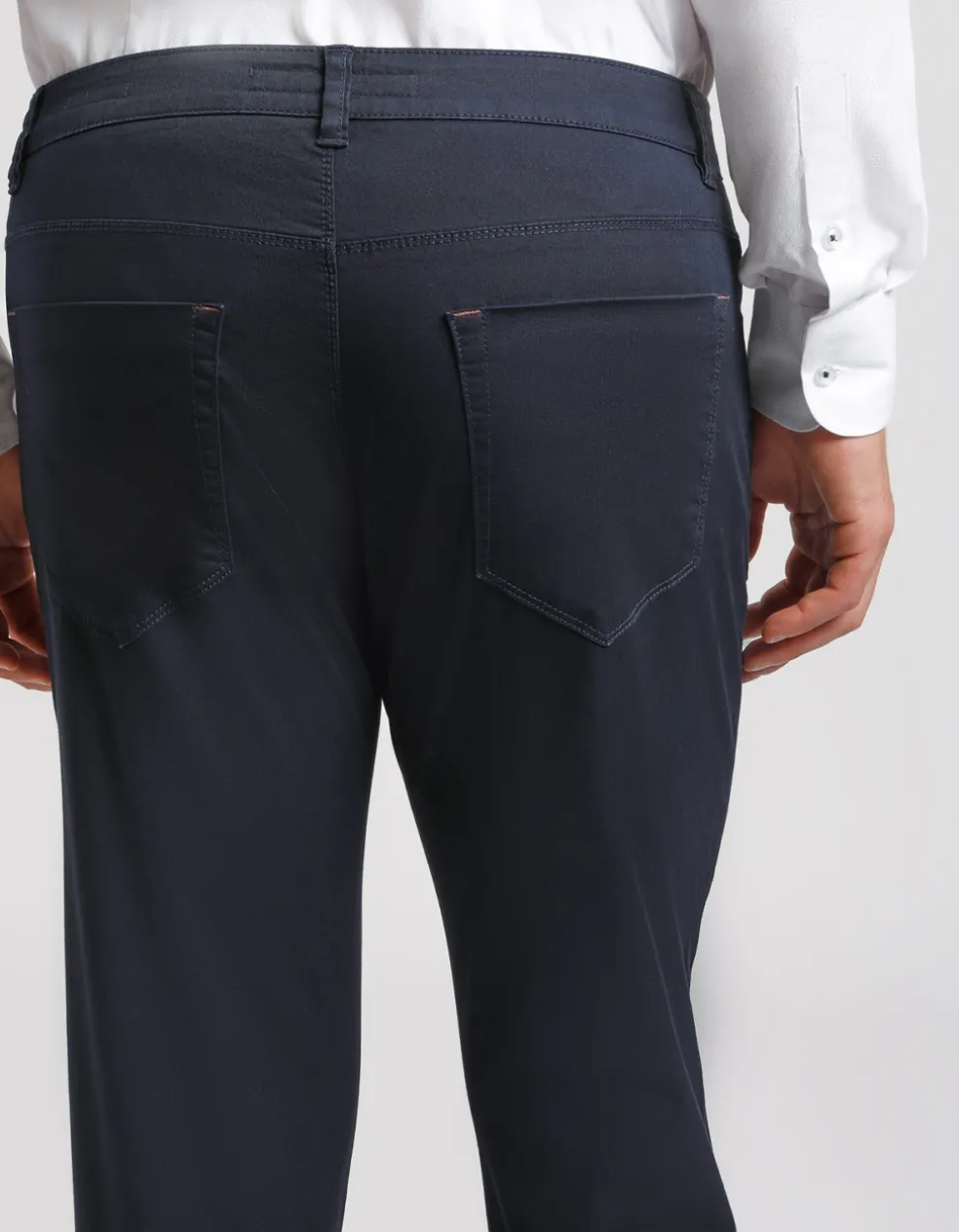 Pantaloni cinque tasche in cotone