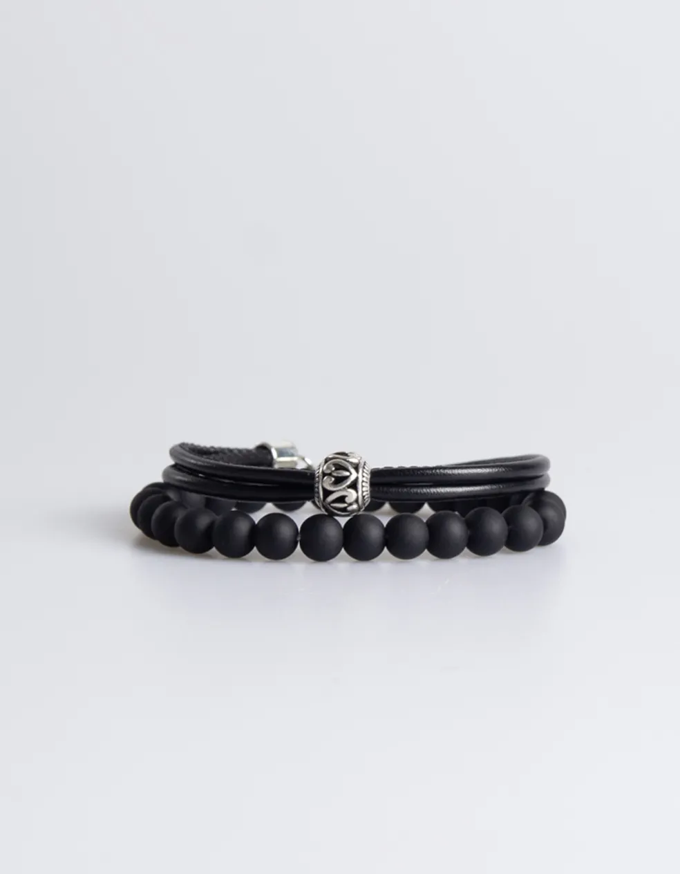 Set di bracciali in pietra e pelle