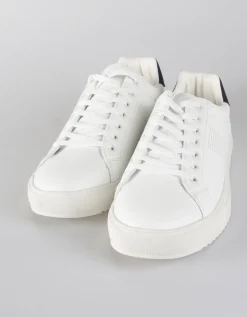 Sneakers effetto pelle