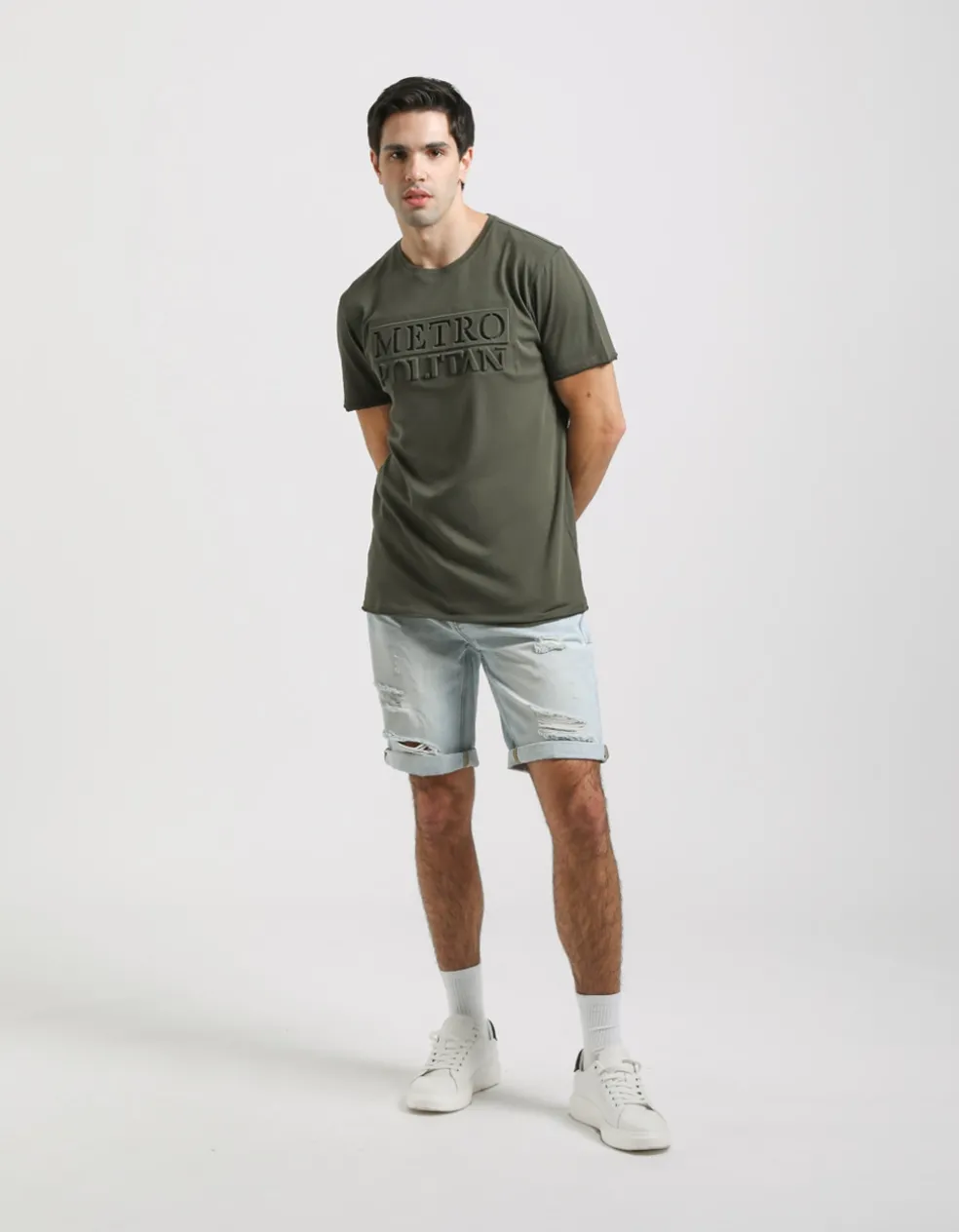 T-shirt con stampa a rilievo