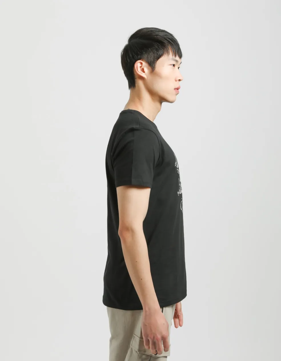 T-shirt con stampa "QUEEN"