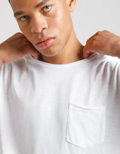 T-shirt con taschino