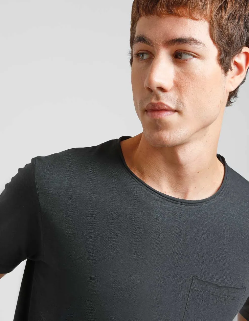 T-shirt con taschino