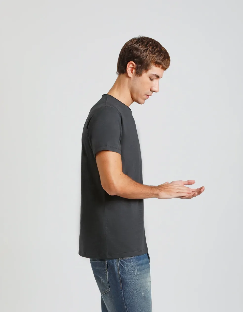 T-shirt con taschino