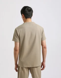 T-shirt strutturata